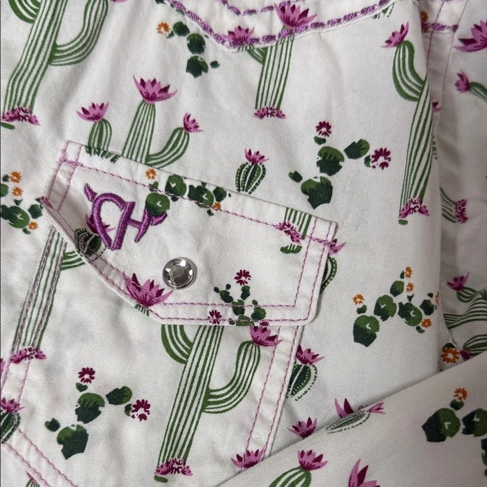Cowgirl Hardware White and Green Cactus Print Western Shirt Size Large